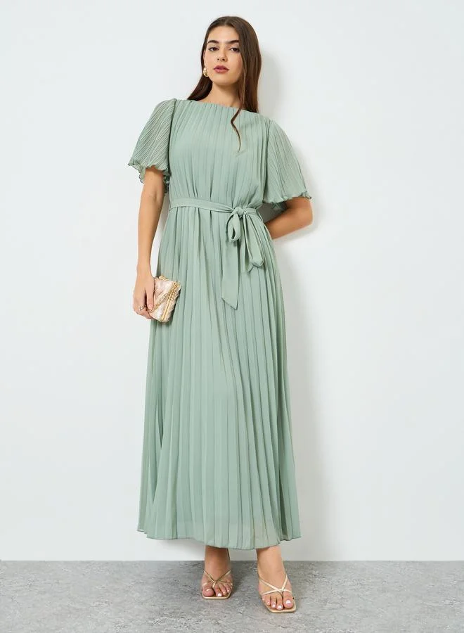 Styli Women Pleated Maxi Dress with Tie-Belt